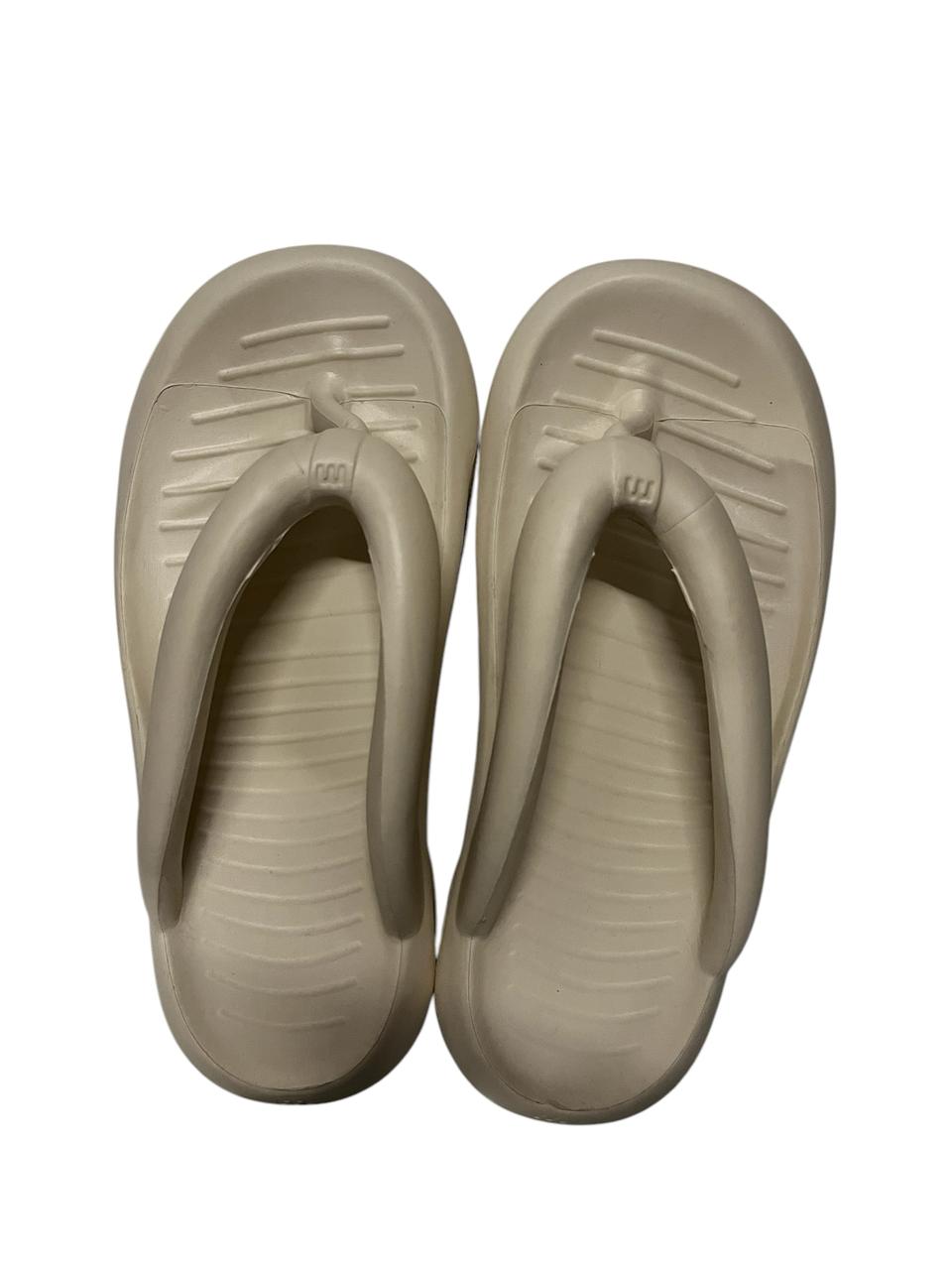 Woman slipper