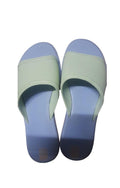 Woman slipper