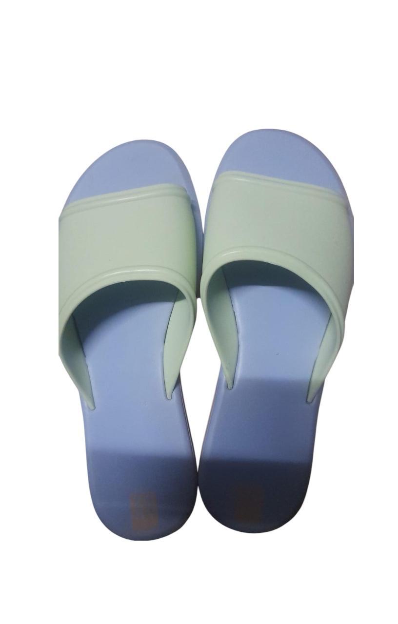 Woman slipper