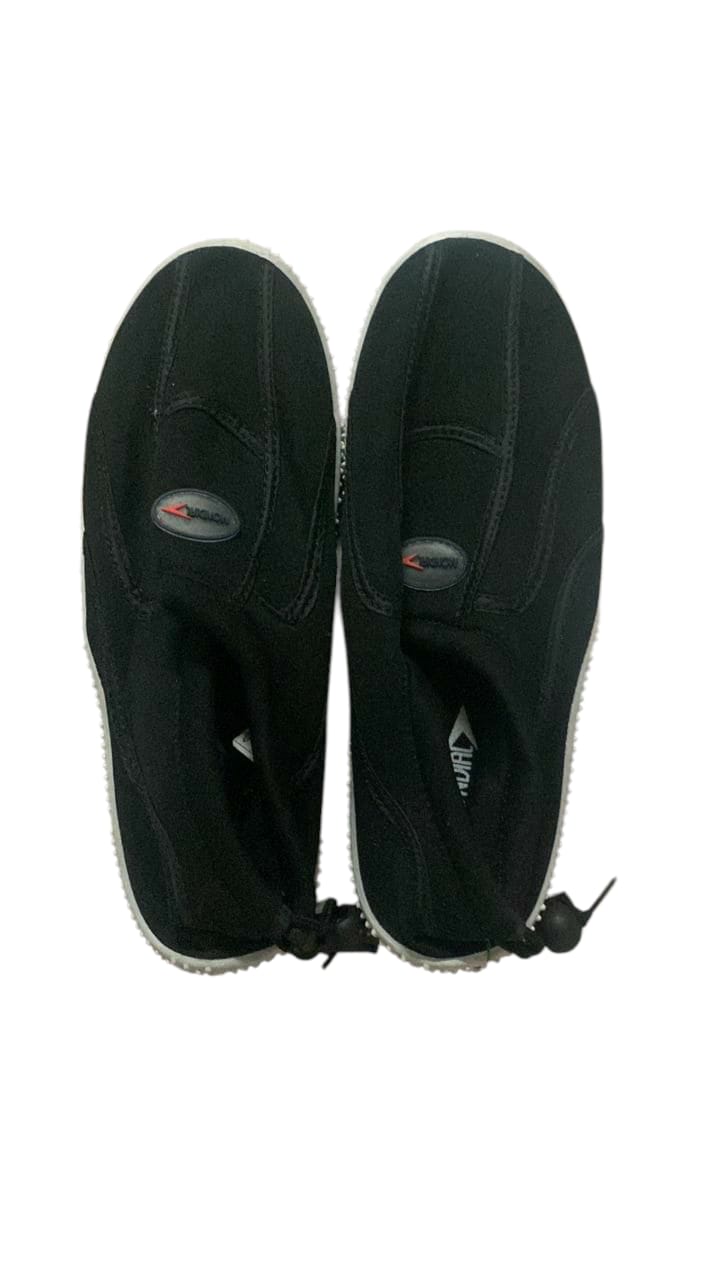 Sea shoes