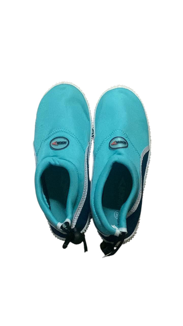 Sea shoes
