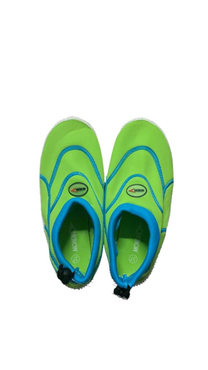 Sea shoes