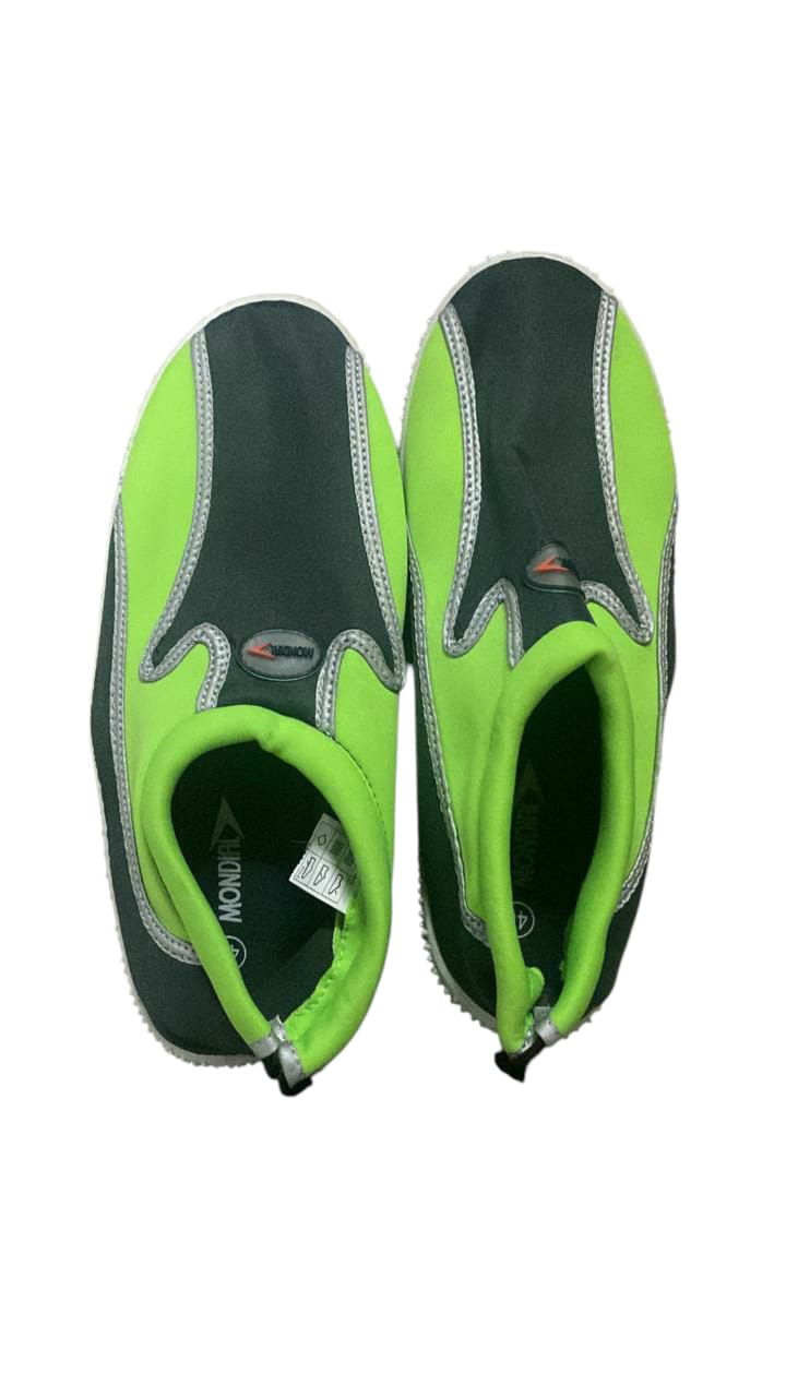 Sea shoes