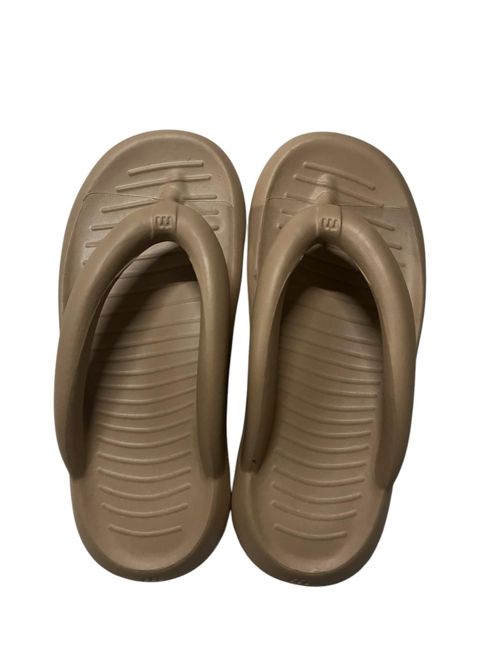 Woman slipper