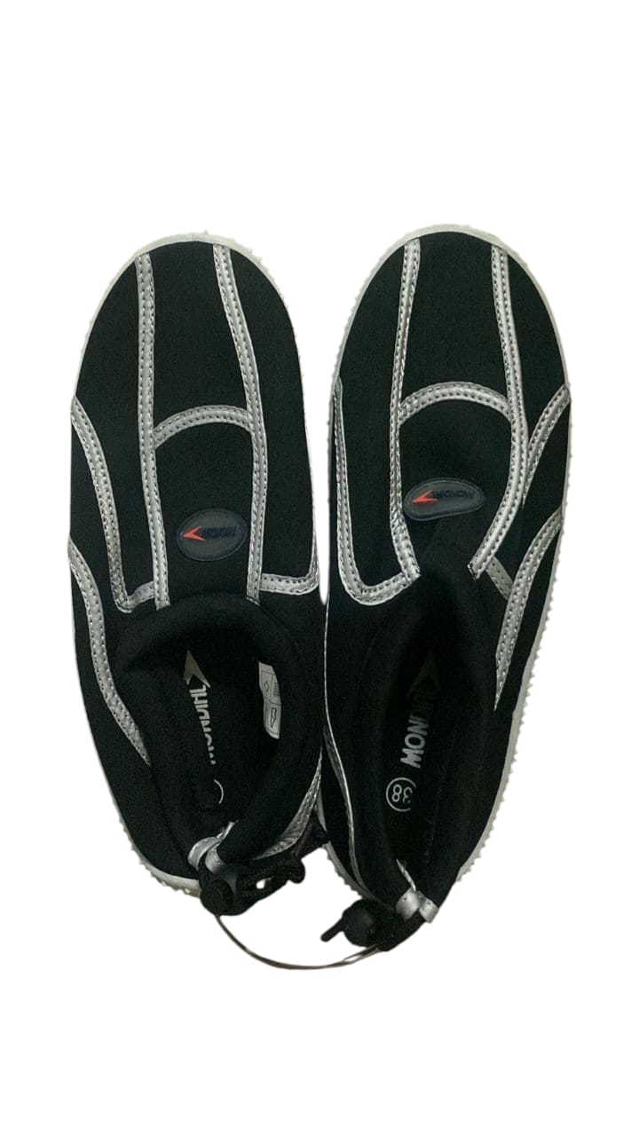 Sea shoes