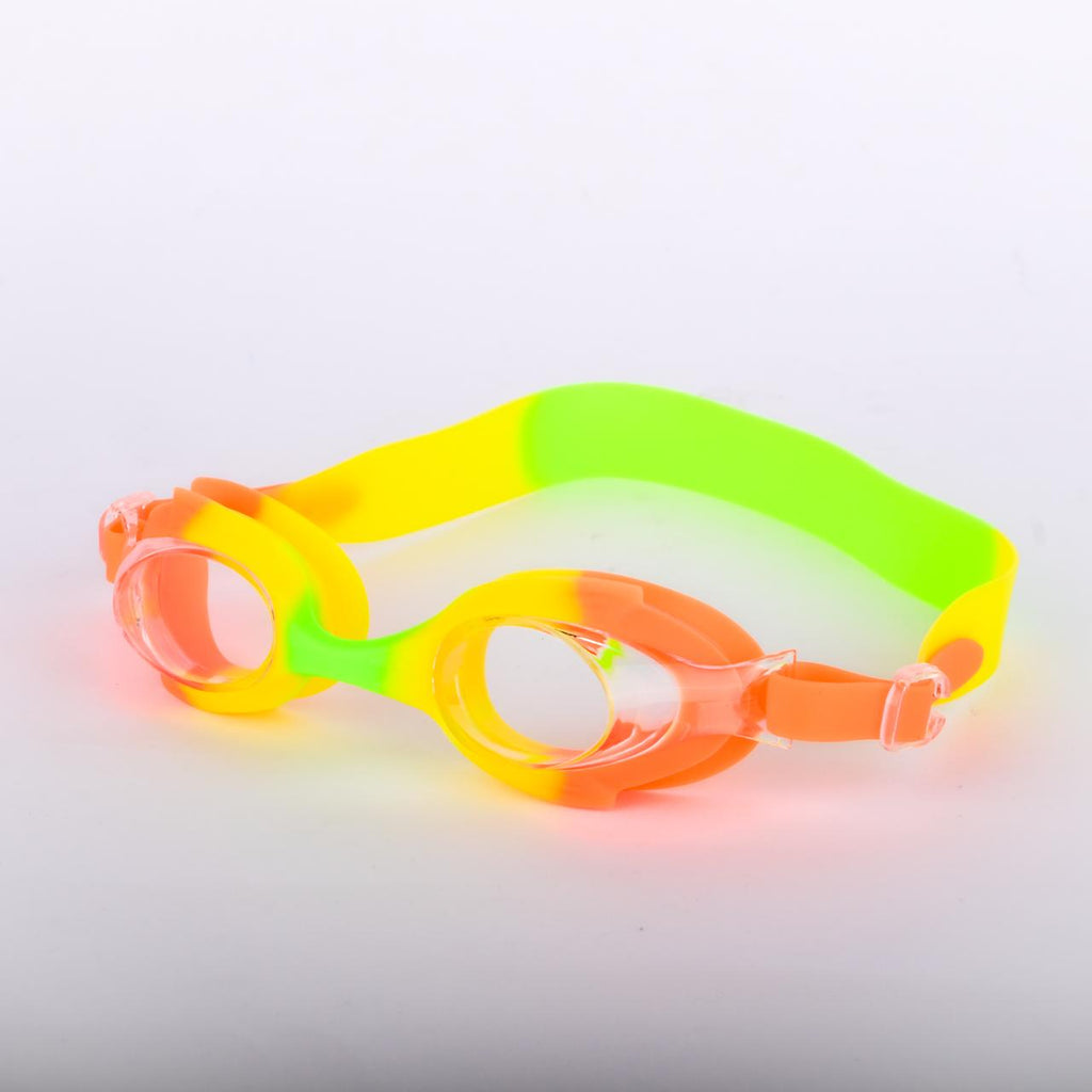 Swimming goggles