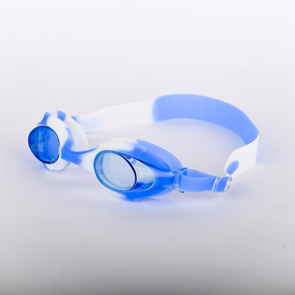 Swimming goggles